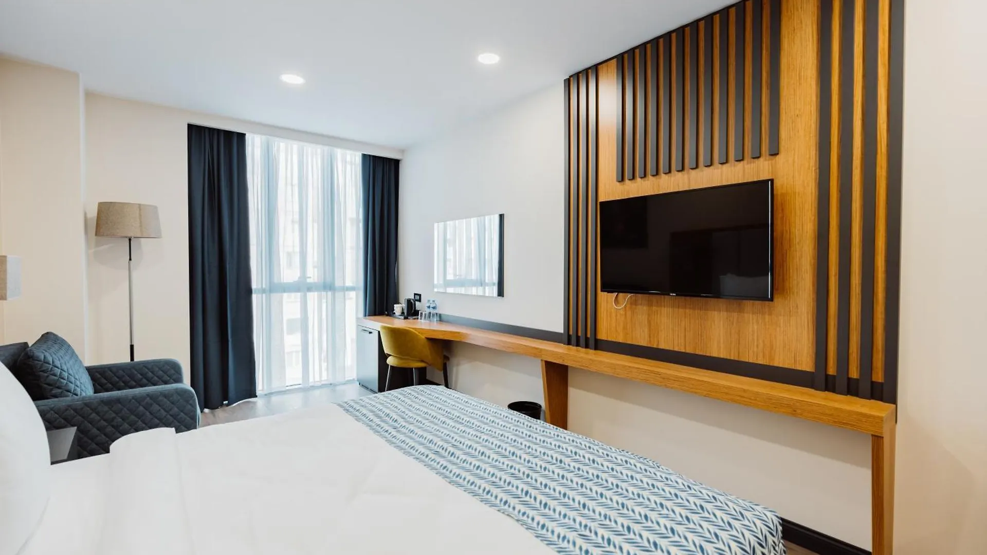 Отель Best Western Plus Батуми