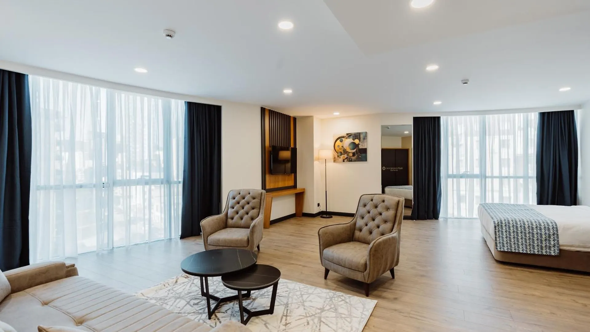 Best Western Plus Батуми